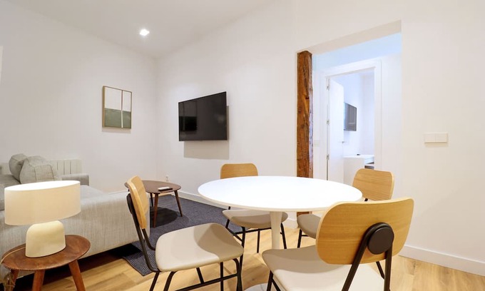 Chueca Apartment | Justicia Centric by Madflats Collection
