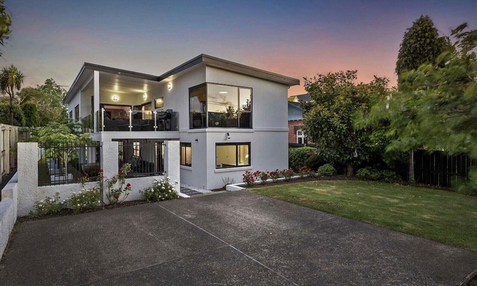 Dunedin House | Modern City Home