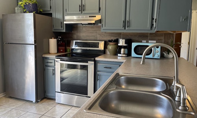 Wright Condo | Cozy 2-bedroom condo in beautiful Fort Walton Beach with WiFi.