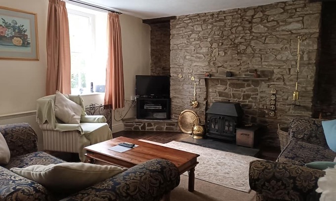 New Quay Cottage | Frondeg, Nanternis - Three Bedroom Cottage, Sleeps 6