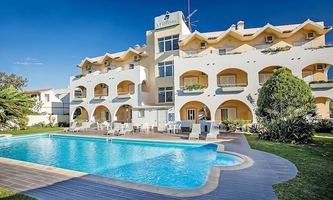 Figueiral House | Explore Algarve's Beaches! Kitchenette, 2 Swimming Pools, Close to Vale do Lobo!