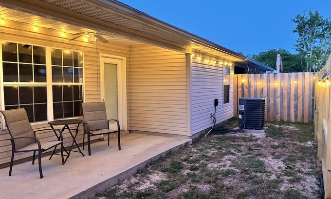 Niceville House | Your Cozy Retreat in the Heart of Niceville - Minutes from White Sandy Beaches!