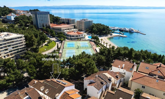 Podstrana Apartment | Close to the beach, Free parking, Air-conditioned, Next to 5-star hotel.