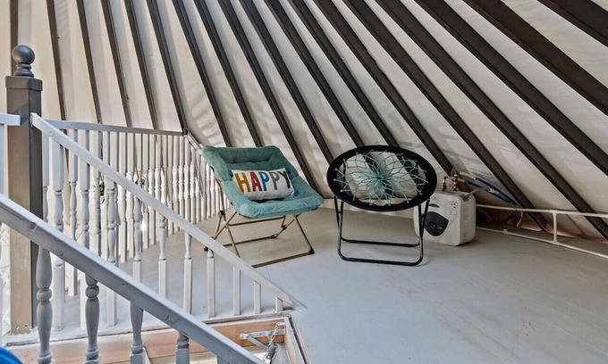Kissimmee RV Rental | Unique YURT w/Hammock + Games + 21 mi to Disney!