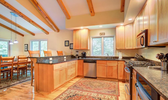 Chestnut Springs House | Heaven Sent with Wintergreen Advantage