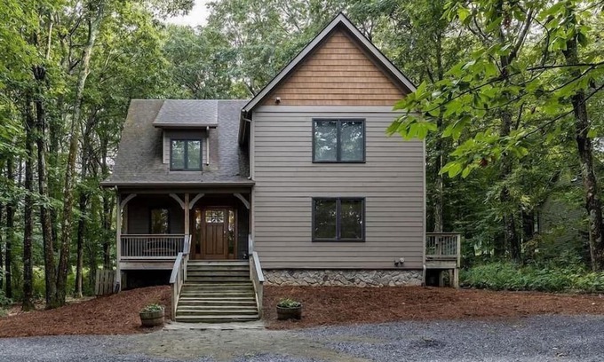 Nellysford House | The 19th Hole with Wintergreen Advantage