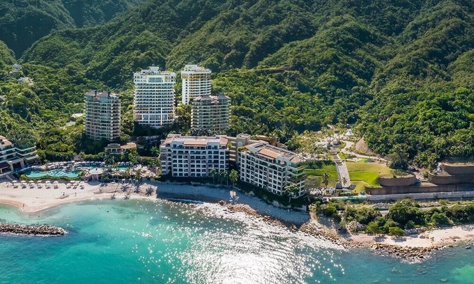 Puerto Vallarta Resort | Garza Blanca Preserve Resort & Spa