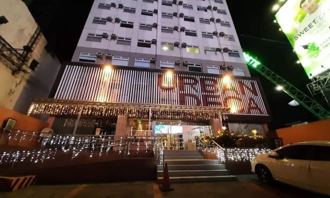 Plainview Condo | Minimalist Condo with Unli Wifi/Netflix