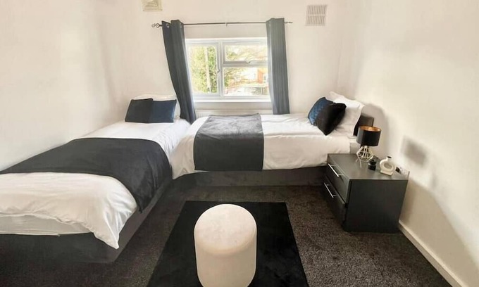 Watford Apartment | xcusive properties ltd