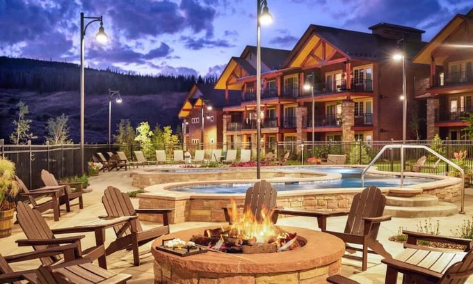 The Highlands House | Fresh SNOW! Exquisite Upscale Oasis · Ski Resort
