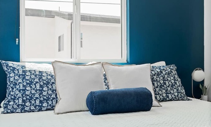 Vernon House | 1BR Arts District Home w/ parking