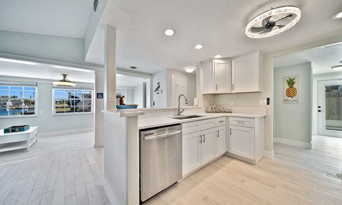 Matlacha House | Blue Lagoon: Weekly Bookings Available in Charming Matlacha, FL community!