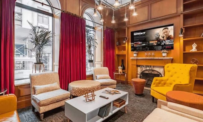 Midtown House | Central Hotel Room with 2 Bedrooms & at Bryant Park - Times Square