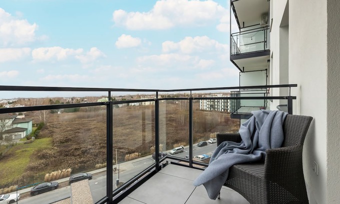 Wlochy Apartment | Modern Apartment With Balcony by Renters