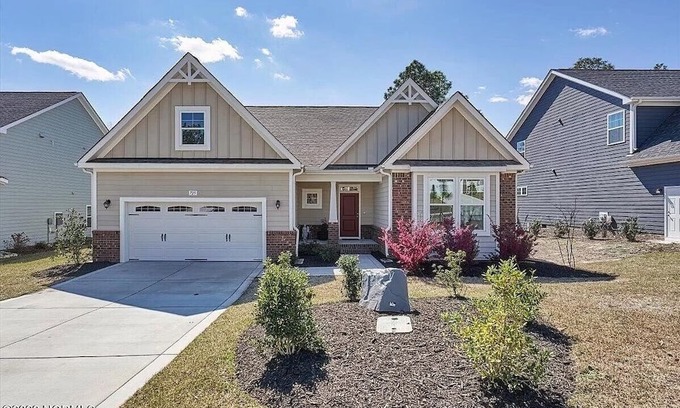 Southern Pines House | Beautiful 4-bedroom US Open House 5 miles from Pinehurst No. 2 w/ EV charger!