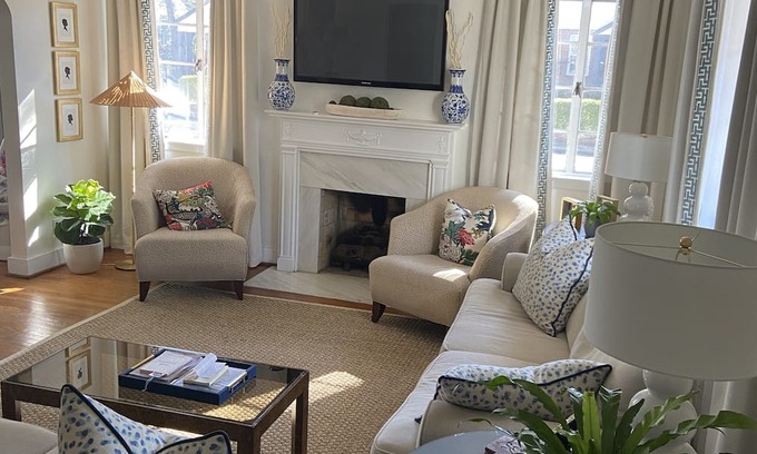 Forest Hills House | Master's Rental on The Hill- 1 mile from the Augusta National