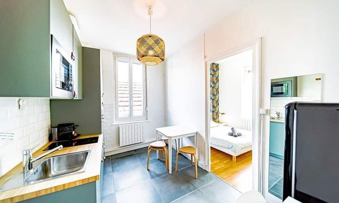Les Poulettes Apartment | Le petit Raspail-Appartement rénové-Gratte-Ciel