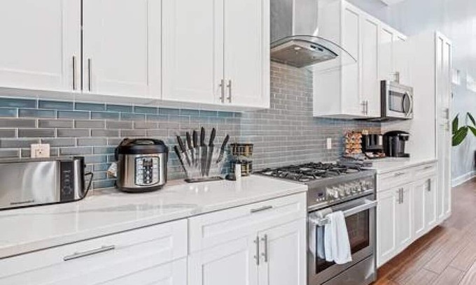 Durham House | Luxe Living Above the Clouds