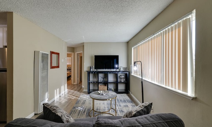 Raisin Apartment | Fresno Apt Near Attractions, Shopping & Dining!