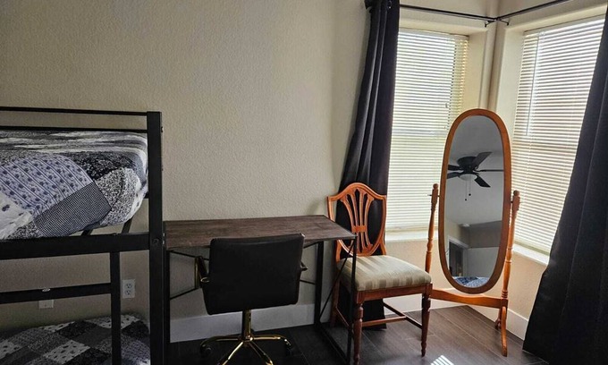 North Las Vegas House | Spacious Townhome 4 Bedroom with 7 Beds Sleeps 13