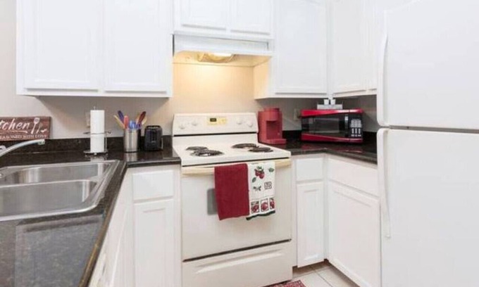 Edinburg Apartment | Perfect place to stay!