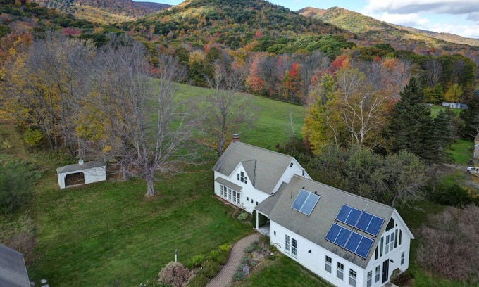 Williamstown House | Elegant Mountain View Retreat By Evergreen Home