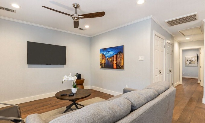 Cityplace House | Spacious & Stylish - Dallas Uptown Area!