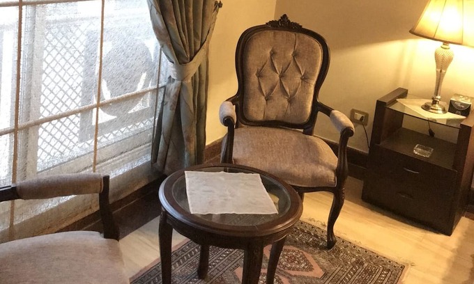 Rawalpindi Apartment | Peaceful Couple's Gateway APT