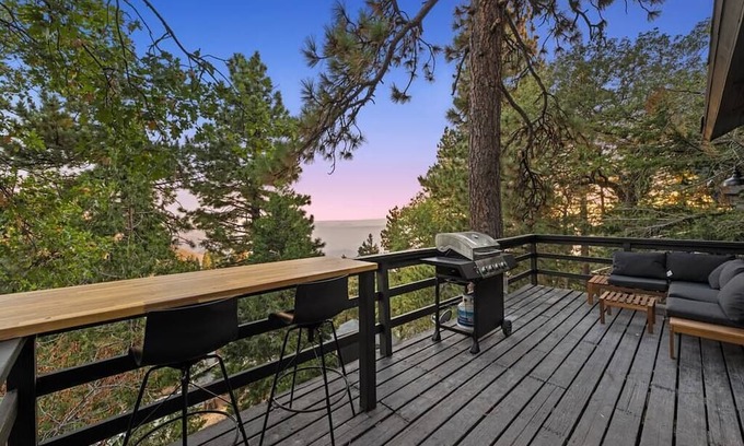 Running Springs House | Updated Mountain Cabin Retreat with Majestic Views