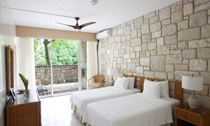 Port Antonio House | Great House Standard Suite Frenchman's Cove Resort