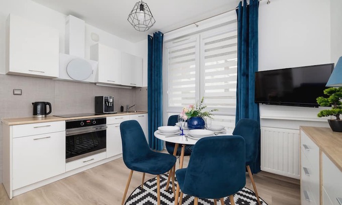 Czyzyny Apartment | Avia Apartment in Krakow by Renters