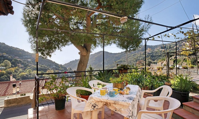 Sanremo Apartment | Apartment "Casa Illiade" with Sea View, Private Terrace & Wi-Fi