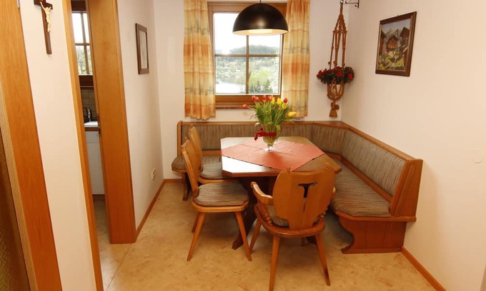 Feldkirchen in Kaernten Apartment | Ferienwohnung Seeblick, 2 Schlafräume - Pension Hecher