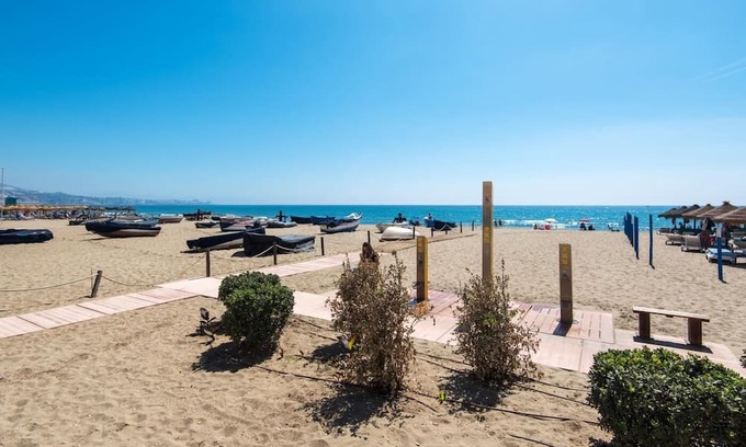 Fuengirola Apartment | BOLICHES CENTER APARTMENT next to the BEACH