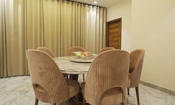 Zirakpur Apartment | 3 Bhk Penthouse|Jacuzzi | Pool Table|The Opulence