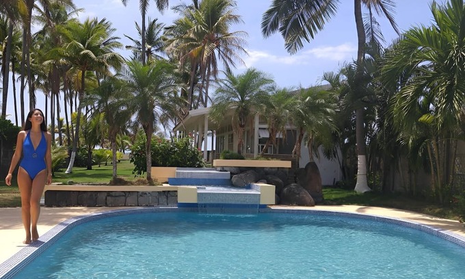 Barranca Apartment | Jane's Beach Resort Room 1, Beach Hotel