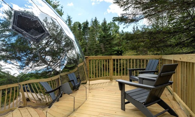 Sullivan Cabin | Nova Nook-Mirror Dome with Private Bathroom