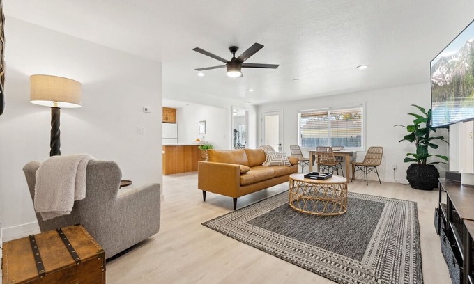 Logan Apartment | Casa Cliffside Zone 2