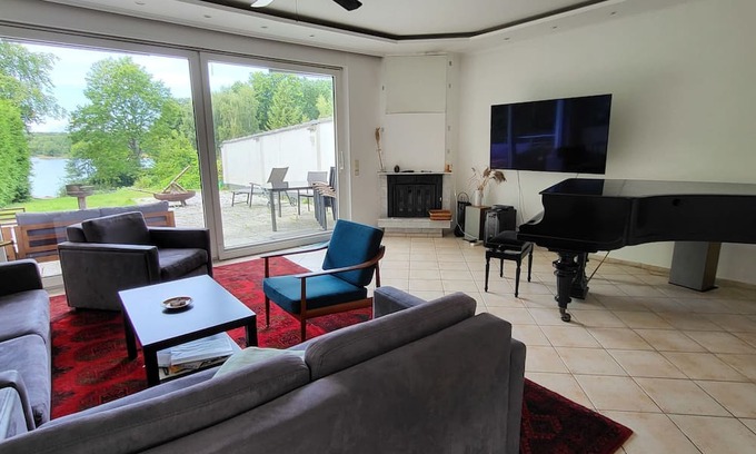 Dagow Apartment | Terrassenwohnung am See by Interhome