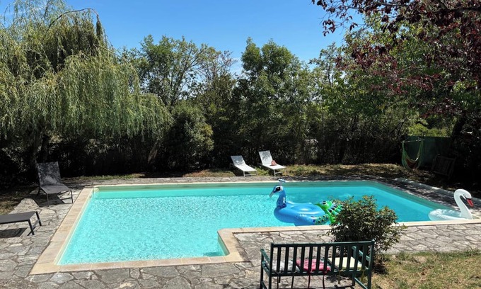 Caylus Cottage | 2 Bedroom Cottage - Sleeps 6 - Pool - Garden