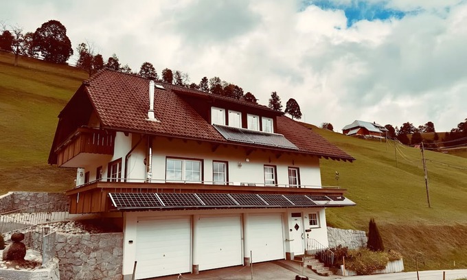Wieden Apartment | Holiday Apartment with Mountain View 2 with Balcony and Wi-Fi