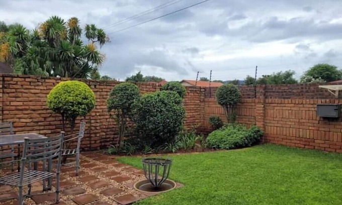 Mokopane Apartment | Family 4 to 5 sleeper unit