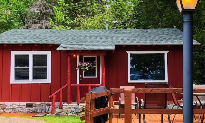 Trout Lake Cabin | Updated Rustic Cabin #5 at Twin Cedars on Frenchman Lake in Trout Lake, MI