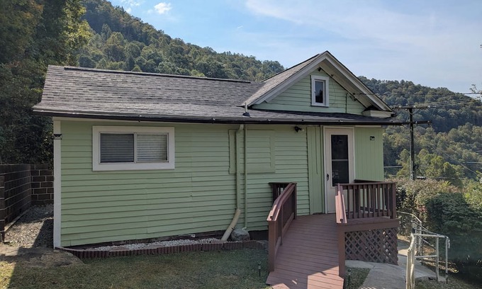 Hemphill House | MinCo Properties WV, Carswell Hollow Overlook