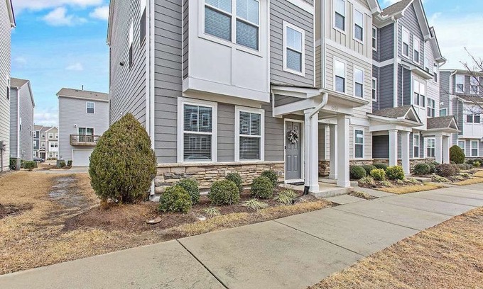 Northeast Raleigh House | Peaceful 3-bedroom house with AC in Raleigh