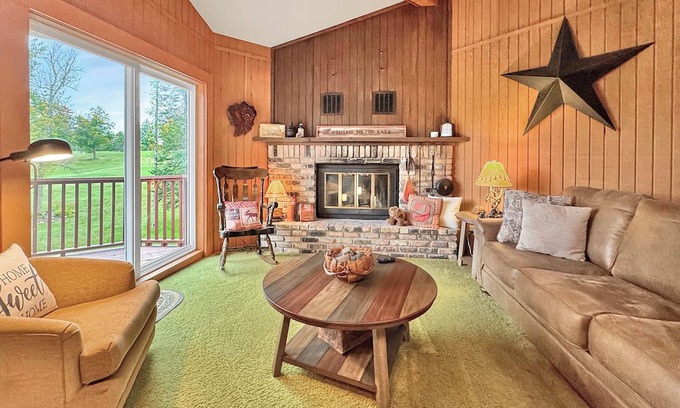 Hill City Villa | Bear Hills Retreat with Scenic Fairway Views