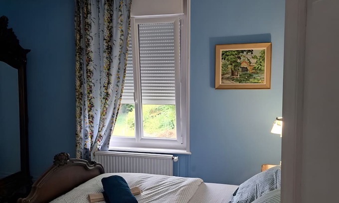 Roisel Bed & Breakfast | Roisel: 3-bedroom apartment in Villa Amenaide