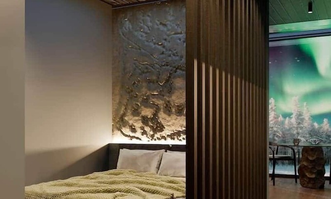 Inari Ski Chalet | Lodge Arctic - sauna, glass roof & view of Lake Inari