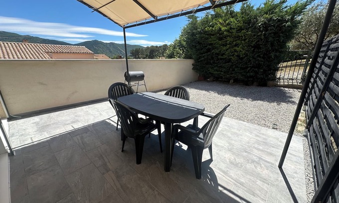 Chateau-Arnoux-Saint-Auban Cabin | Modern, air-conditioned and private barbecue