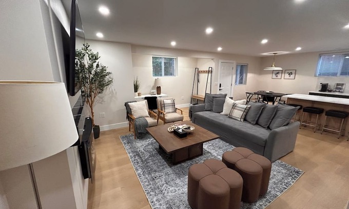 Langley House | Comfort & Convenience Near Endless Local Amenities